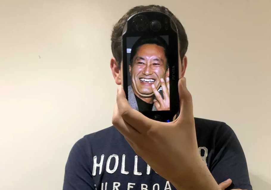 insertLinkedImg