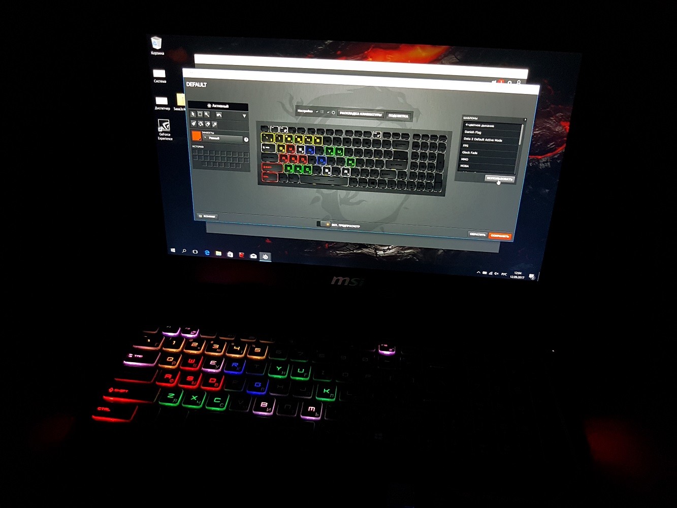 insertLinkedImg