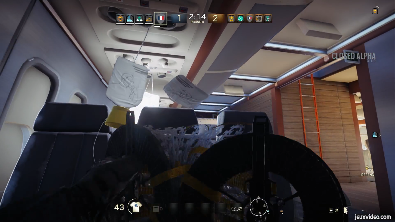 insertLinkedImg