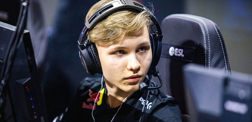 Какие настройки использует M0nesy в Counter-Strike 2